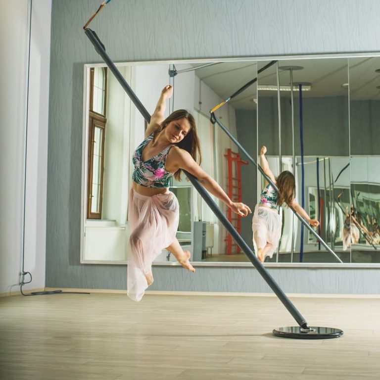 Flying GymPole Pro